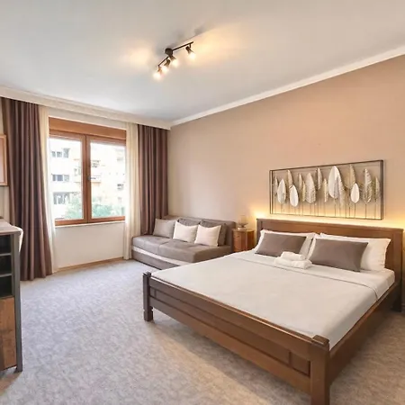 דירה Center Main Boulevard View Free Wi-fi פודגוריצה
